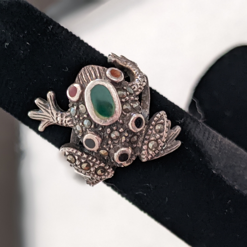 Gorgeous Sterling Silver Onyx Carnelian Marcasite Frog Ring Sz 6-7